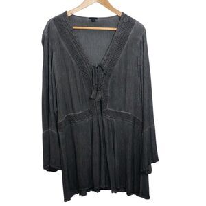 Torrid Women's Size 4 Blouse Gauze Gray Tunic Top